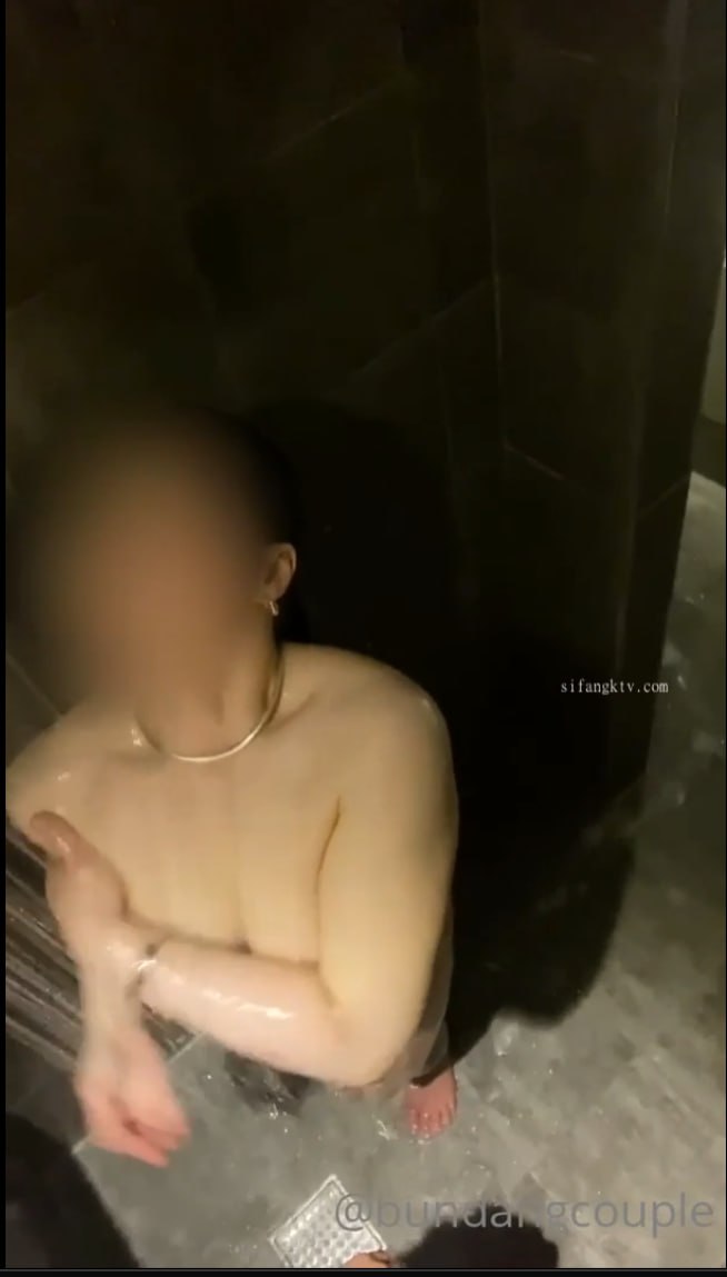 EBOD-526 [无码破解]绝对美少女放尿解禁 忍着尿意被爆干的巨乳妹妹 铃木心春
